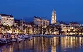 We share here all the ins and outs you will need if you are planning to visit split, croatia. Vista Noite Croacia Cidade Split Cool Places To Visit Sailing Croatia Croatia