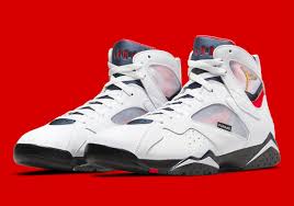 Nike jordan psg vapor match away jersey orange/black (l). Air Jordan 7 Psg Cz0789 105 Release Date Sneakernews Com