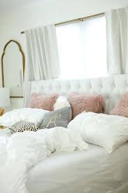 Navy blue and gold bedroom designs are a good idea if you are always interested in the color of blue but want to get the touch of a royal look. White Gold Bedroom Decor Best Ideas Bac Ojj