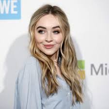 Girl Meets World' season 3 episode 5: Maya and Riley's friendship is tested  through art in 'Girl Meets Triangle'