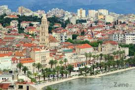 Dovolenka v chorvátsku bez sprostredkovateľov, kontakt priamo na majiteľa súkromných apartmánov. Split Pristav A Zvonice Katedraly Foto Fotografie Chorvatsko Tripzone Cz