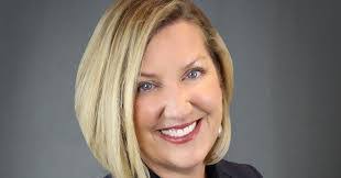 Tara Riley's Instagram, Twitter & Facebook