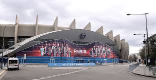 Le parc diffuse les matchs de foot souper spectacle et dieu créa les animaux à notre image, le samedi 29 oct. The Parc Des Princes The Legendary Home Of Psg