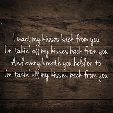 All my kisses back i want my kisses back from you. Matthew Koma Kisses Back Versuri