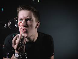 Comedian Daniel Sloss Broke Up Thousands Of Couples And Now He S Breaking Into America I love life, i love who i am, my own best friend is me and i'm happiest on my own. comedian daniel sloss broke up