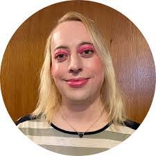 Starr Olson's Instagram, Twitter & Facebook