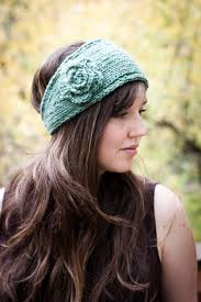 This loom knit headband is an easy and fairly quick project, making it a great piece if you're looking this easy loom knit headband also doubles as an ear warmer. 12 Loom Knit Headband Patterns The Funky Stitch