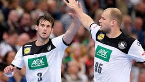Zwei, siehe polen/ukraine 2012, schweiz/österreich 2008 und belgien/niederlande 2000) ausgerichtet, sondern europaweit ausgetragen. Handball Em 2020 Deutschland Besiegt Niederlande Riesen Aufreger Um Uwe Gensheimer Handball