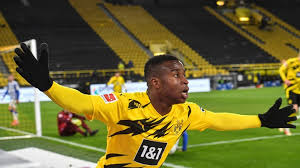 Diese spieler können heute zum zweiten mal europameister werden. Nachster Rekord Winkt Youssoufa Moukoko Im Kader Bei Der U21 Em Fussball Sport Wdr
