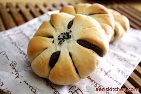 I Ve Included Two Recipes Here One For The Buns And Another For Homemade Red Bean Paste Doing The Paste Y Sweet Red Bean Red Bean Paste Sweet Red Bean Paste