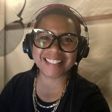 I've been keeping a little secret!!! She's here 🎉 The audiobook for  Courage, Clarity, and Confidence: Redefine Success and the Way You Work  dropped today WITH a BONUS CHAPTER 🤯💯😍 The book is narrated ...