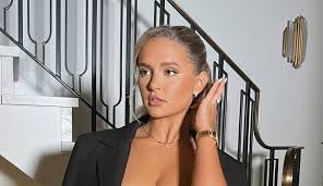 Love Island star Molly-Mae wears sweet tribute to Tommy Fury at KSI fight