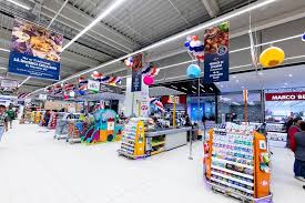 Să cunoști serviciile oferite și să informezi clientul în legătură cu acestea, având o. Carrefour Romania Inaugureaza Primul Hipermarket Din Roman