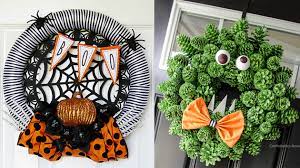 How to make a santa hat wreath from the boo witch hat from dollar tree. 20 Awesome Diy Halloween Wreaths Designs Home Design Lover