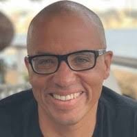 Jonathan Holifield's Instagram, Twitter & Facebook