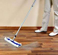 How To Clean Your Laminate Wood Floors It S Actually Very Easy To Clean Laminate Wood Floo Cleaning Laminate Wood Floors Clean Laminate Wood Laminate Flooring