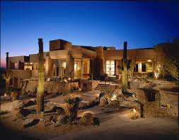 The carport wing extends to the left. World Of Architecture Modern Desert House For Luxury Life In The Nature Scottsdale Arizona