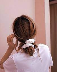 21 Cute And Easy Messy Bun Hairstyles Scrunchie Hairstyles Scarf Hairstyles Messy Bun Hairstyles