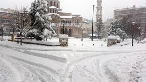 Έρχονται θυελλώδεις άνεμοι, χιόνια και παγετός. Se Kloio Xionia Bolos Kai 8essalonikh Poy Xreiazontai Alysides Aftodioikisi Gr