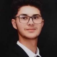 300+ perfiles de «Borik»