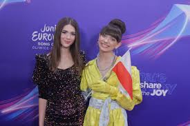 Roksana węgiel zrobiła błyskawiczną karierę. Roksana Wegiel O Rzekomym Konflikcie Z Viki Gabor