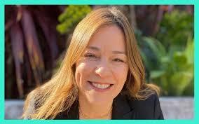 Christine Spoor's Instagram, Twitter & Facebook