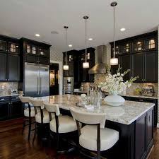 45 Idees En Photos Pour Bien Choisir Un Ilot De Cuisine Cuisine Moderne Ilot Cuisine Cuisines En Bois Fonce