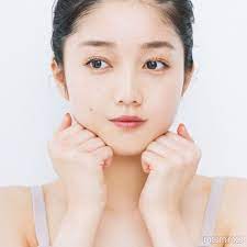 小顔マッサージ やった人からむくみ解消 顔の下半分編 可愛いの基本ビューティ 小顔マッサージ 前髪 セルフカット 香水 人気