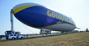 Thanks to our pilot kate. Goodyear Zeppelin Als Rennsport Botschafter