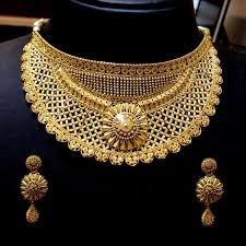 Jewellery Store In Hazratganj Lucknow Buy Gold Necklace And Get 10 Times Silver Free Gold Fashion Necklace Gold Necklace Designs Gold Bridal Jewellery Sets