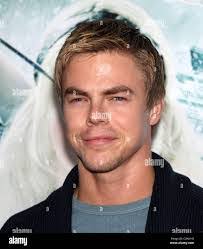 Derek Mann's Instagram, Twitter & Facebook