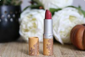 j ai teste les rouges a levres bio couleur caramel friday lipstick couleur caramel rouge a levres rouge a levres bio