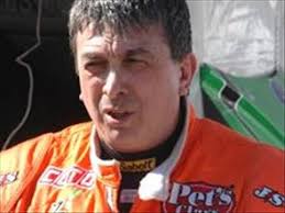 OLIVELLI SE RETIRA DEL AUTOMOVILISMO