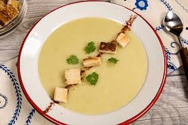 Morcovul si pastarnacul le taiem cubulete. Supa Crema De Praz Si Cartofi Reteta De Post Diva In Bucatarie