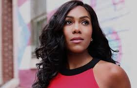 Grammy-winning J'Nai Bridges to perform in Fort Worth. We can thank her  basketball coach