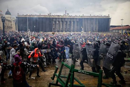 Paro y pandemia: las respuestas a las protestas masivas en Colombia |  International Crisis Group
