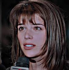 Sidney Prescott and Gale Weathers in Scream 1996