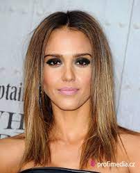 Pin By Rocio On Jessica Alba Long Layered Hair Long Hair Styles Hair Styles