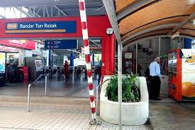 Pusat bandar puchong lrt station is a light rapid transit station at puchong town centre, in puchong, selangor. Bandar Tun Razak Lrt Station Klia2 Info