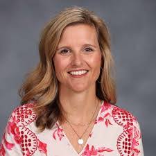 Maria Novales's Instagram, Twitter & Facebook