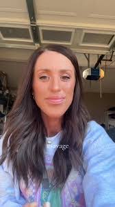 Jessie Savage's Instagram, Twitter & Facebook