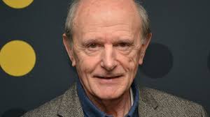 franceinfo junior. Jean-Louis Étienne raconte ses expéditions à des enfants