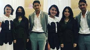 Arya saloka dapat hadiah spesial ini dari ustad solmed sekeluarga, apa ya? Liliana Tanoesoedibjo Pamer Kedekatan Dengan Arya Saloka Dan Amanda Manopo Disinggung Soal Bonus Halaman 2 Tribun Solo
