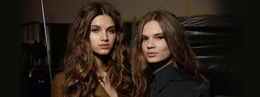 Frisuren kurz blond männer für damen frisuren 2019 frisuren 2019. Plattes Haar Das Sind Die Besten Volumen Booster