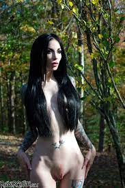 Skinny Goth girl with a plethora of tats Razor Candi models naked in  backyard - PornPics.com