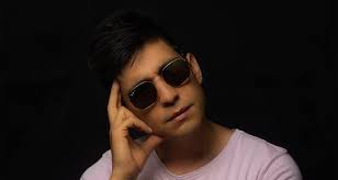 Mixing & Mastering Engineers, Producers & Songwriters who worked with  Evolucion