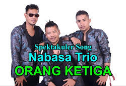 Grab your guitar, ukulele or piano and jam along in no time. Chord D Lloyd Oh Dimana