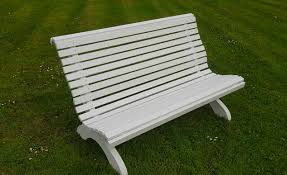 Straight garden benches are generally used in gardens as these are easily available in market and are cheaper than curved benches. Amber Curved Garden Bench Hennessy Outdoors