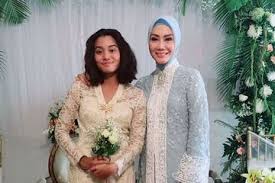 Maybe you would like to learn more about one of these? Berita Model Indonesia Terbaru Hari Ini Grid Id