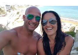 That mentorship would continue into her early years as a performer, making a name for herself. Depois Do Drama E Da Violencia A Felicidade Rita Guerra Anuncia Casamento Em Direto Nacional Flash